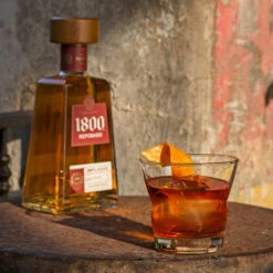 1800 Reposado 5 1800 Reposado -Waterford Store 1800 reposado lifestyle 03