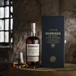 BenRiach 30 Year Old 9 BenRiach 30 Year Old -Waterford Store benriach 30yo lifestyle 01