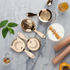 Bonzer Heritage Strainer Set Gold -Waterford Store bonzer heritagestrainerset gold lifestyle 01