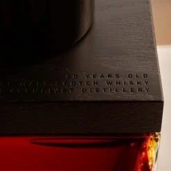 The Glenlivet 80 Year Old Generations Gordon & MacPhail -Waterford Store gordon macphail generations glenlivet 80yo lifestyle 03