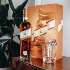 Johnnie Walker 18 Year Old Glass Gift Set 7 Johnnie Walker 18 Year Old Glass Gift Set -Waterford Store johnniewalker 18yo giftset lifestyle 01