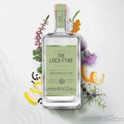 The Loch Fyne Botanical Gin -Waterford Store thelochfyne botanicalgin 2021 lifestyle 01