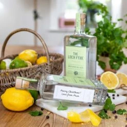 The Loch Fyne Botanical Gin -Waterford Store thelochfyne botanicalgin 2021 lifestyle 01 1